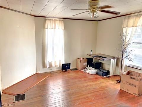 129 W 7th St, Dover, OH 44622 photo 4