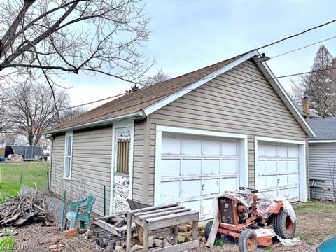 129 W 7th St, Dover, OH 44622 photo 16