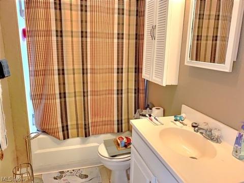 129 W 7th St, Dover, OH 44622 photo 9