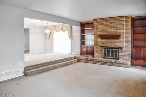2205 55th St NE, Canton, OH 44721 photo 2