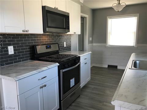1862 Rush Rd, Wickliffe, OH 44092 photo 3