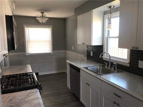 1862 Rush Rd, Wickliffe, OH 44092 photo 4