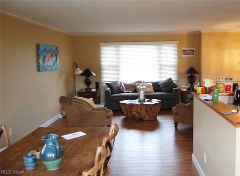 99 Oneida Trl, Malvern, OH 44644 photo 6