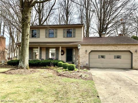 5645 Sharon Dr, Boardman, OH 44512 photo 1