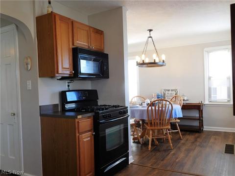 7702 Ackley Rd, Parma, OH 44129 photo 6