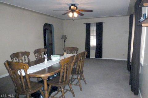 507 Edison St, Struthers, OH 44471 photo 5