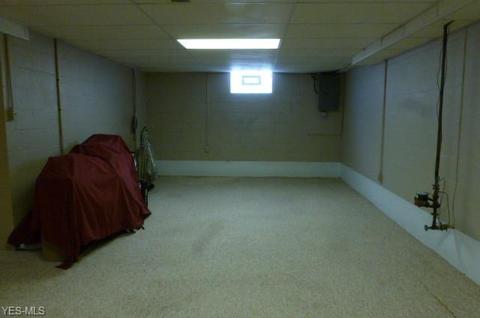 507 Edison St, Struthers, OH 44471 photo 24