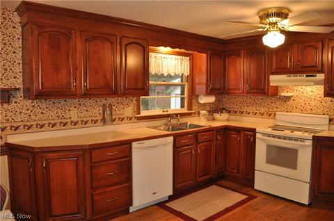148 Harter Ave NW, Canton, OH 44708 photo 6