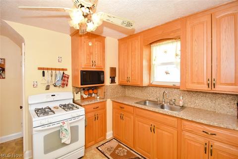 315 Roslyn Ave NW, Canton, OH 44708 photo 13