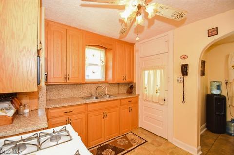 315 Roslyn Ave NW, Canton, OH 44708 photo 14