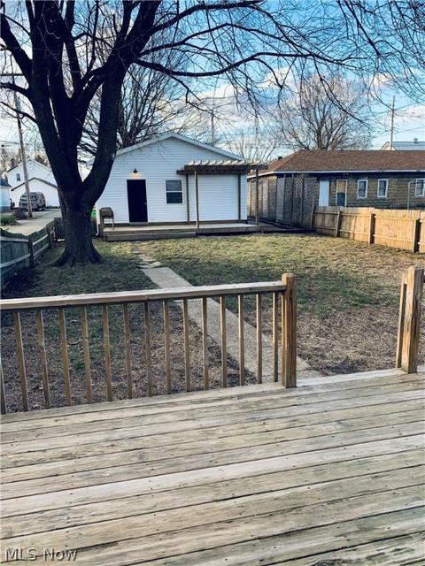 433 E Front St, Dover, OH 44622 photo 15