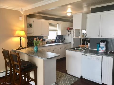 338 Roosevelt Ave, Elyria, OH 44035 photo 2
