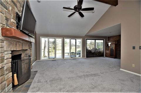 585 E Acadia Pt, Aurora, OH 44202 photo 5