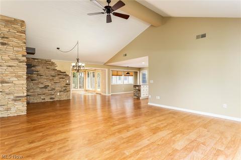 106 Windbrook Ct, Elyria, OH 44035 photo 8