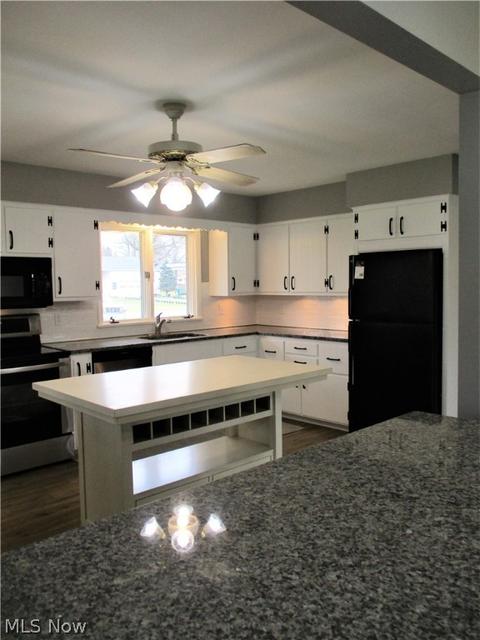 1500 Cherry Ln, Ashtabula, OH 44004 photo 7