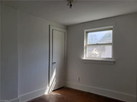1382 Diagonal Rd, Akron, OH 44320 photo 7