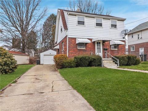 1382 Diagonal Rd, Akron, OH 44320 photo 2