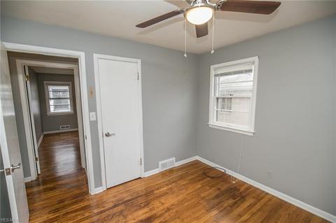 6383 State Rd, Parma, OH 44134 photo 15