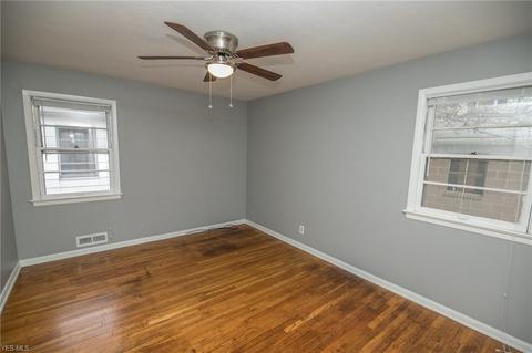 6383 State Rd, Parma, OH 44134 photo 16