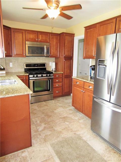 41839 Emerson Ct, Elyria, OH 44035 photo 7