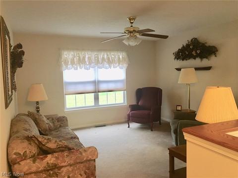 108 Emily Ln, Elyria, OH 44035 photo 3