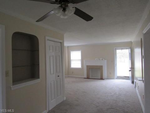 943 Gulf Rd, Elyria, OH 44035 photo 2