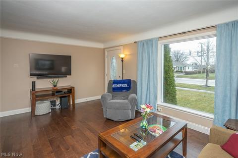 9505 Biddulph Rd, Brooklyn, OH 44144 photo 15