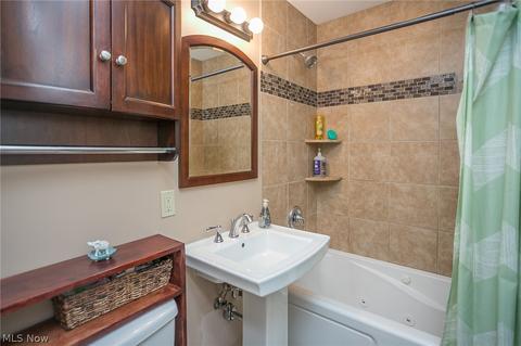 9505 Biddulph Rd, Brooklyn, OH 44144 photo 19