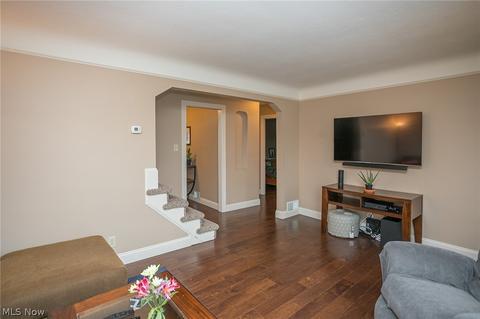 9505 Biddulph Rd, Brooklyn, OH 44144 photo 16