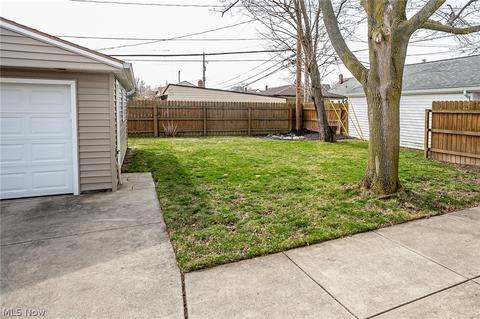 9505 Biddulph Rd, Brooklyn, OH 44144 photo 29