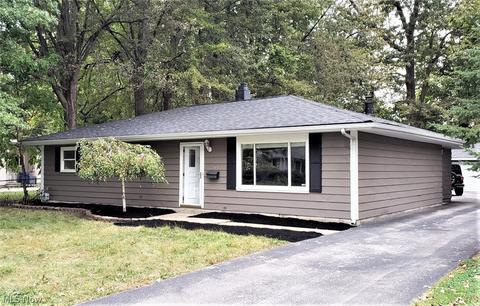 7533 Pinehurst Dr, Mentor On The Lake, OH 44060 photo 1