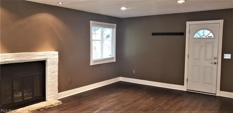 7533 Pinehurst Dr, Mentor On The Lake, OH 44060 photo 9