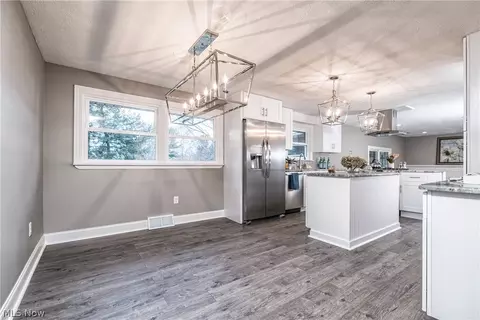 5225 Trent Rd NW, Canton, OH 44708 photo 7