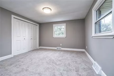 5225 Trent Rd NW, Canton, OH 44708 photo 16