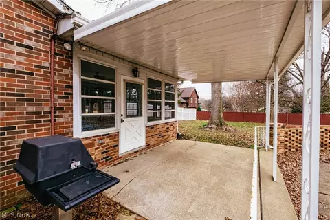 5225 Trent Rd NW, Canton, OH 44708 photo 24