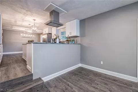 5225 Trent Rd NW, Canton, OH 44708 photo 9