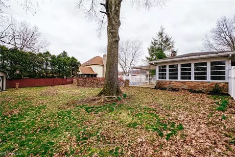 5225 Trent Rd NW, Canton, OH 44708 photo 23