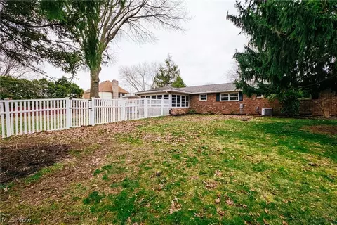 5225 Trent Rd NW, Canton, OH 44708 photo 20