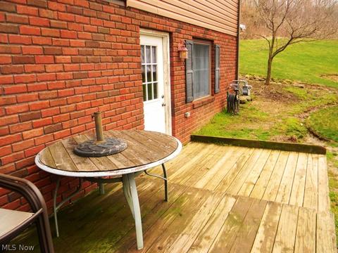 154 E Mohawk Dr, Malvern, OH 44644 photo 8