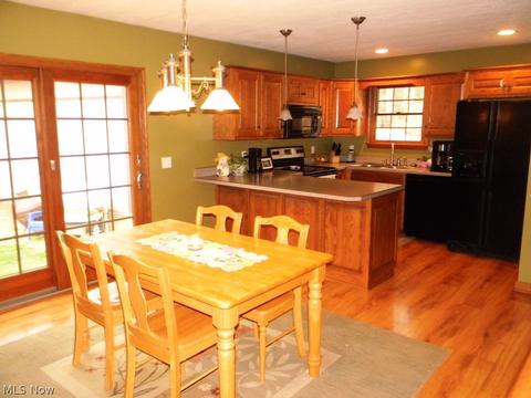154 E Mohawk Dr, Malvern, OH 44644 photo 10
