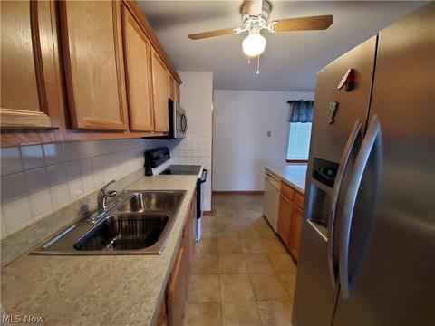 577 Augdon Dr, Elyria, OH 44035 photo 19