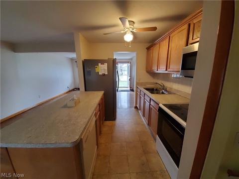 577 Augdon Dr, Elyria, OH 44035 photo 18