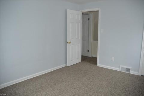 1833 E 225th St, Euclid, OH 44117 photo 18