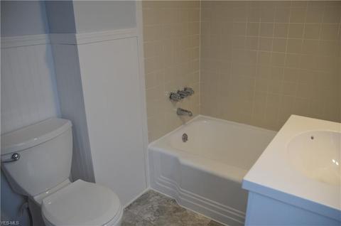 1833 E 225th St, Euclid, OH 44117 photo 13
