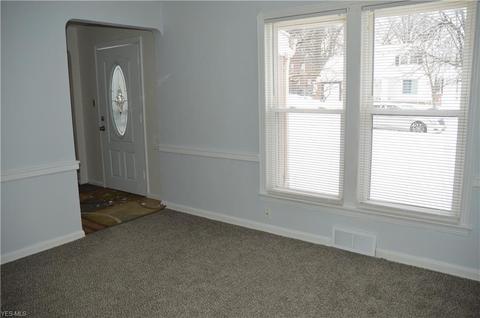 1833 E 225th St, Euclid, OH 44117 photo 5