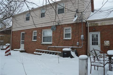 1833 E 225th St, Euclid, OH 44117 photo 2