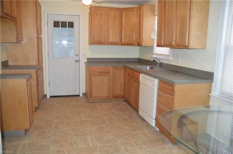 1833 E 225th St, Euclid, OH 44117 photo 10