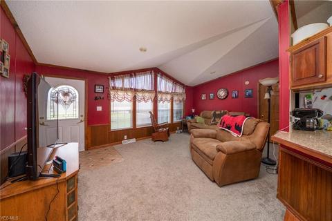 25100 Hartley Rd, Beloit, OH 44609 photo 2
