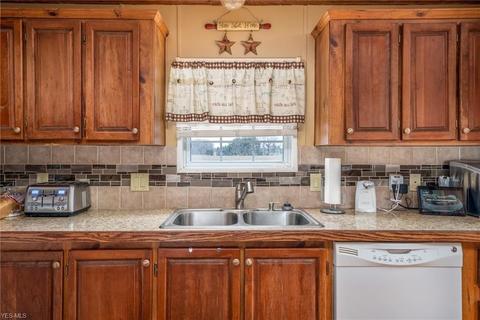 25100 Hartley Rd, Beloit, OH 44609 photo 14
