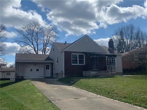 474 Edison St, Struthers, OH 44471 photo 1